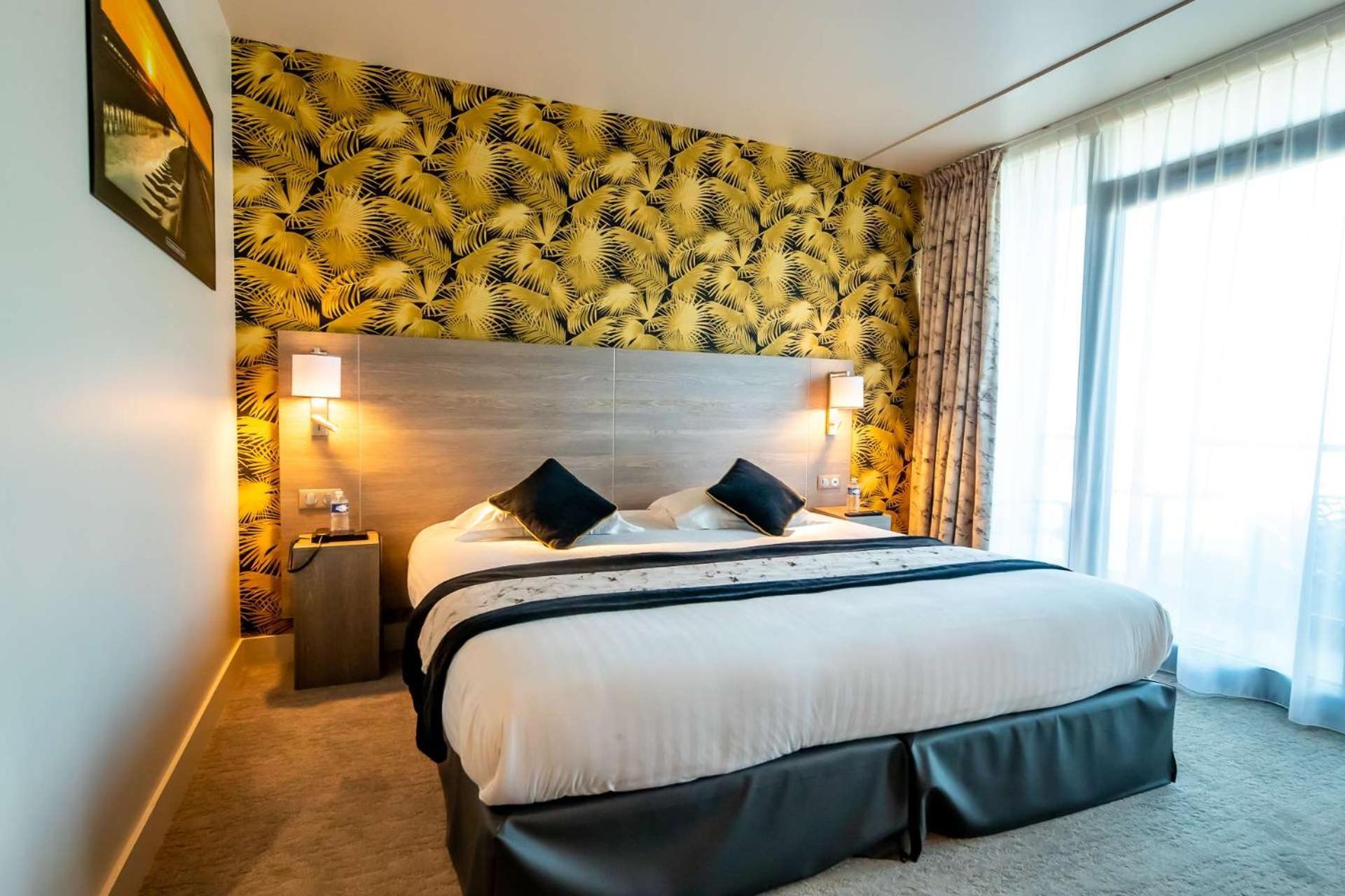 Brit Hotel Eden Spa オンフルール エクステリア 写真